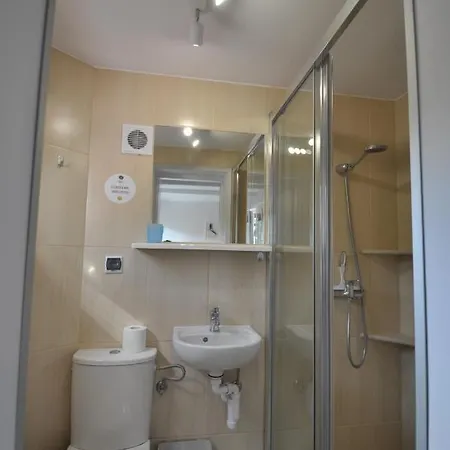 Dziupla Guest house Debki